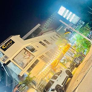 Airport City Hotel